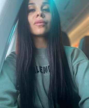 Флора, 21 год, 2 размер груди